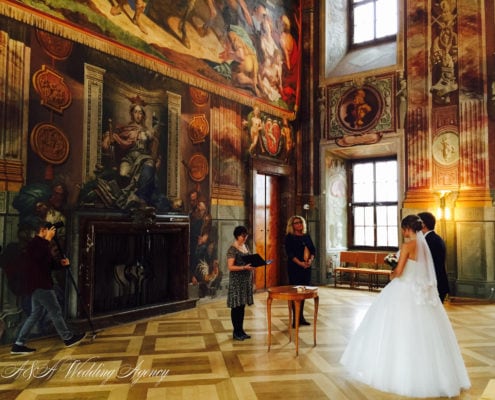 Weddings in the Troja Château