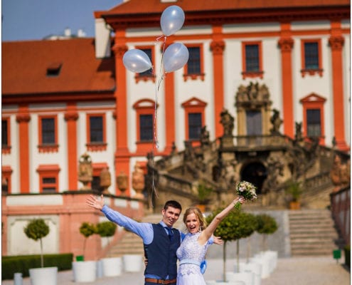 Serge & Olesya in Troja Château