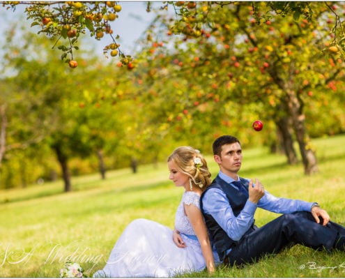 Serge & Olesya in Troja Château