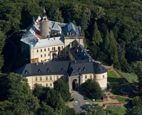 Wedding in the Zbiroh Castle